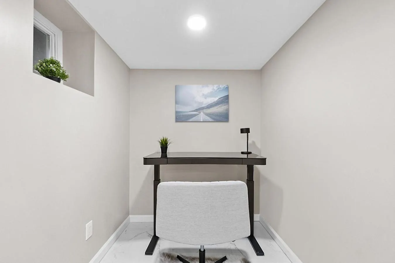 Lux White Marble Retreat Near Nyc Villa Bayonne